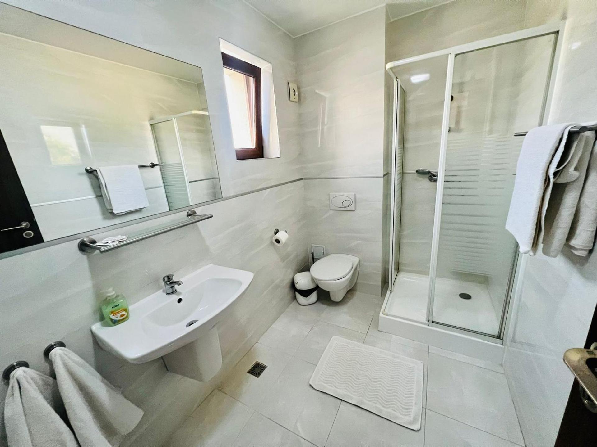 Pensiunea CENTRAL PODARI