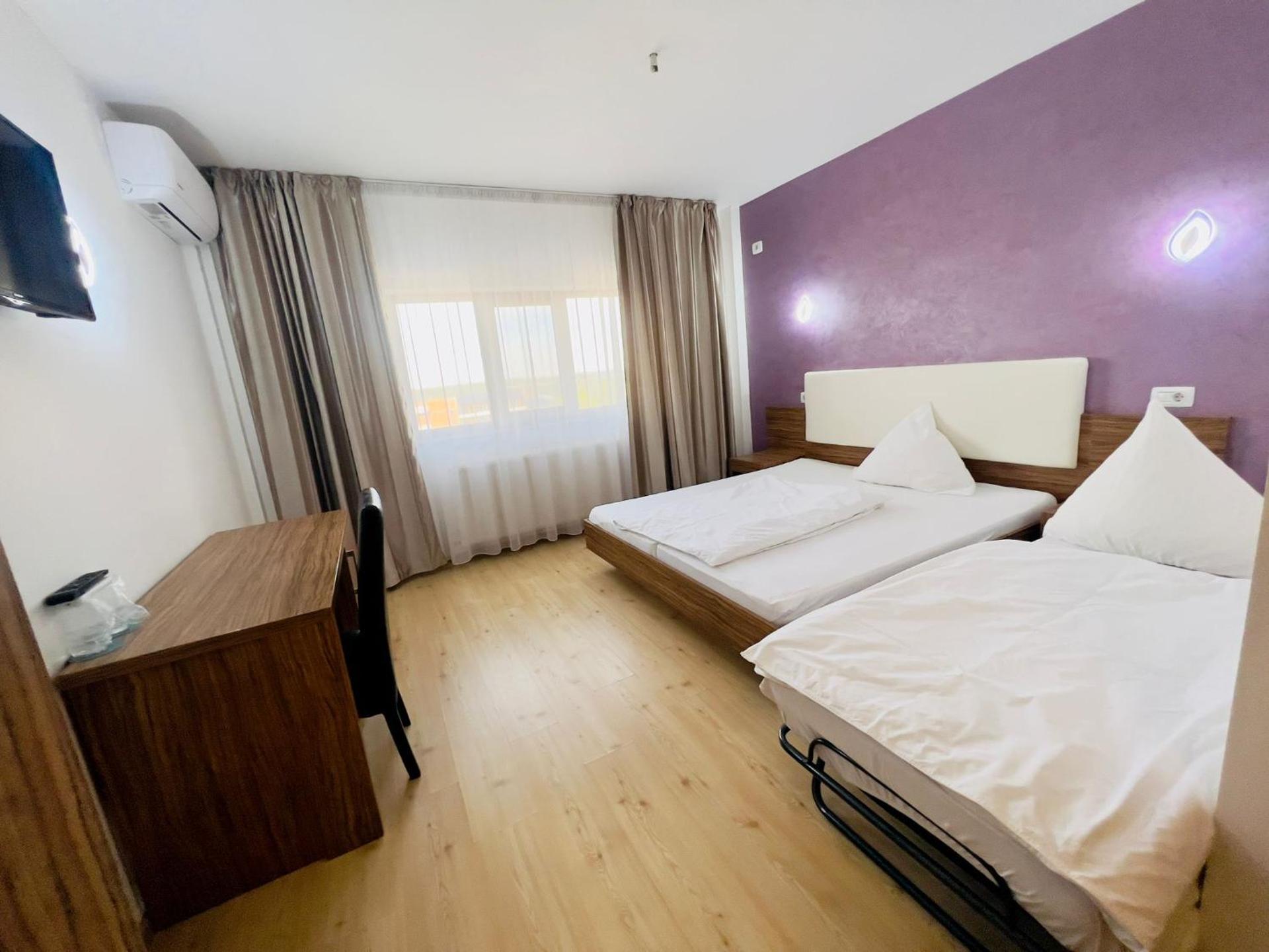 Pensiunea CENTRAL PODARI