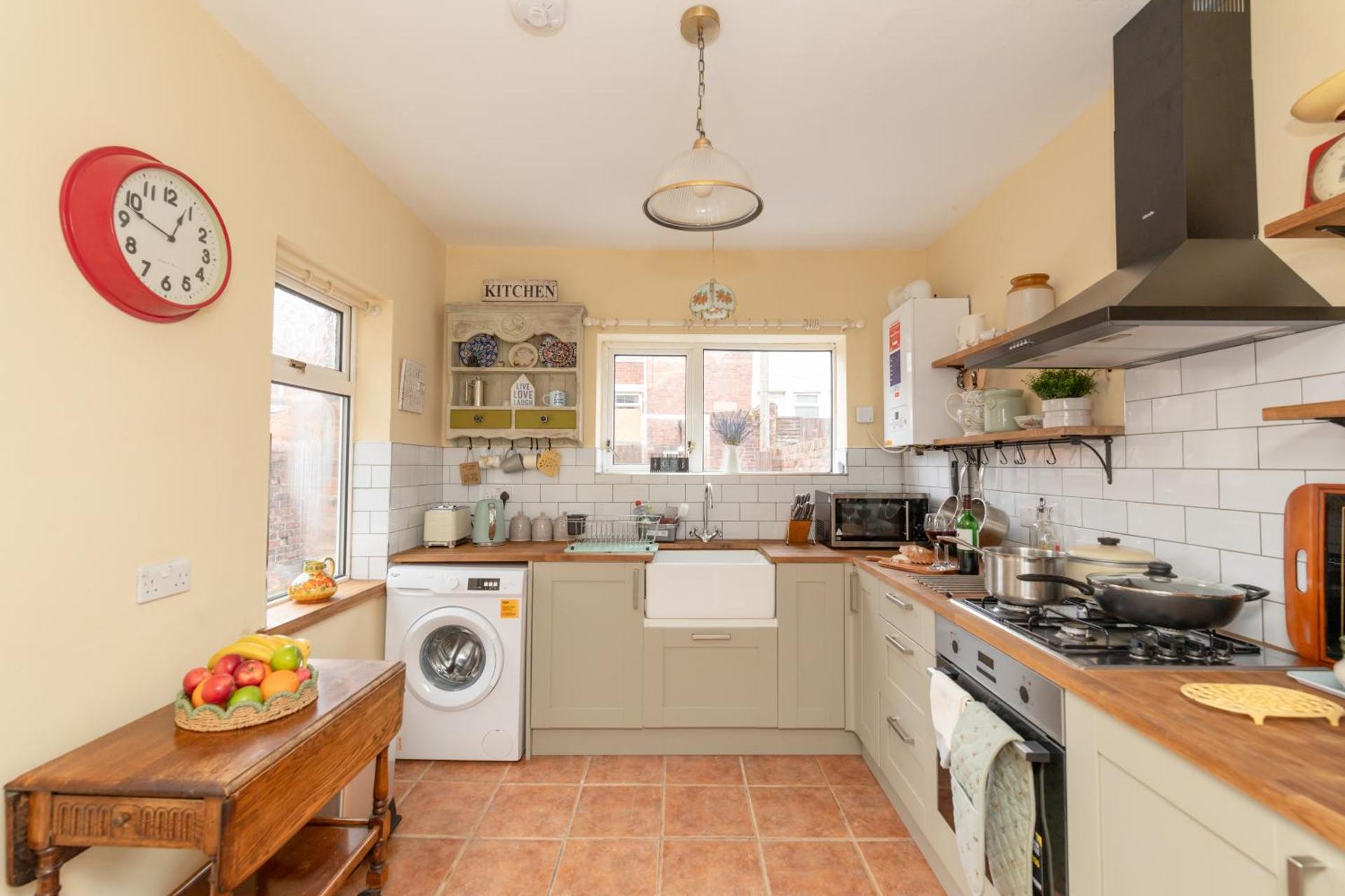 Kitchen or kitchenette