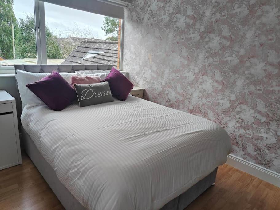 Donabate 5BD Home 10 min to Airport