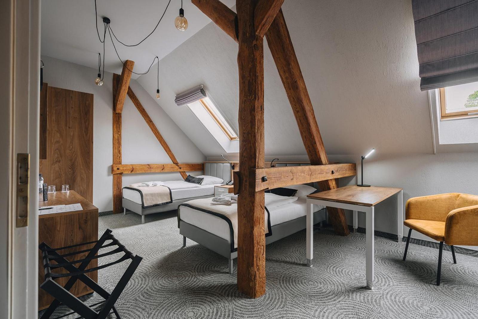 Double or Twin Room with Shower