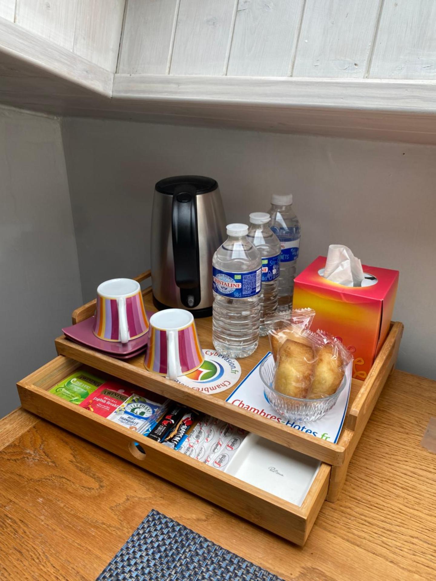 Coffee/tea facilities