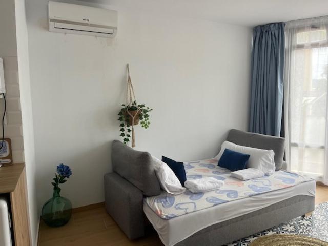 ALZIRA BONITA AMPLIO APARTAMENTO 25 CON HABiTACION Y VISTAS AL RIO JUCAR