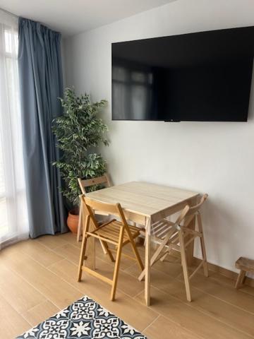 ALZIRA BONITA AMPLIO APARTAMENTO 25 CON HABiTACION Y VISTAS AL RIO JUCAR