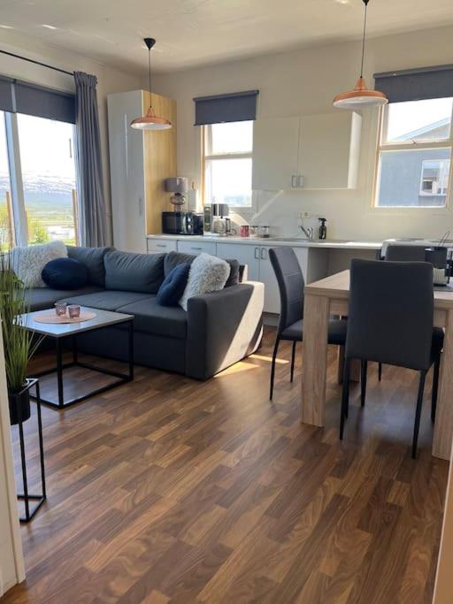 Lakeside Apartments - A