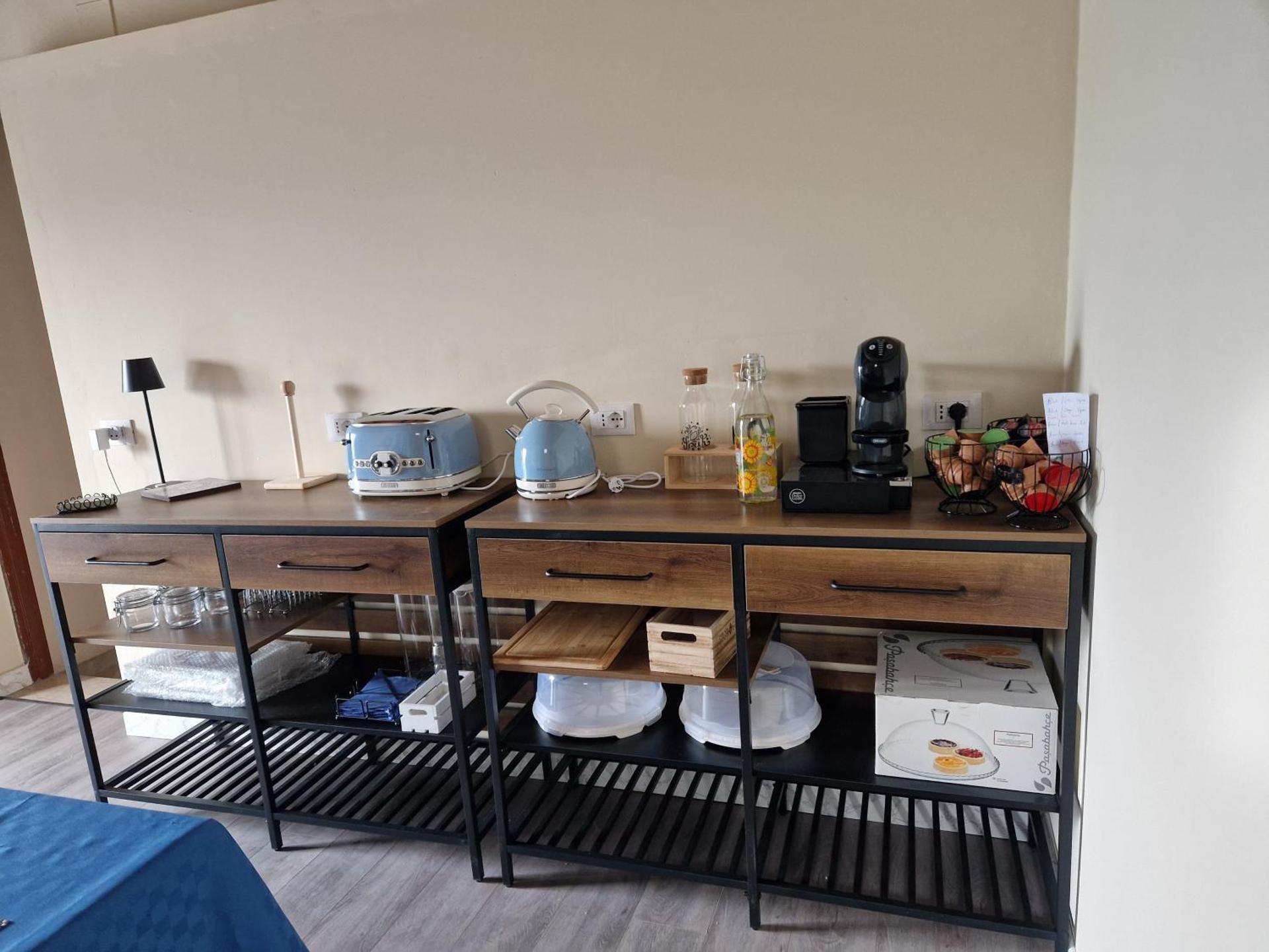 Coffee/tea facilities