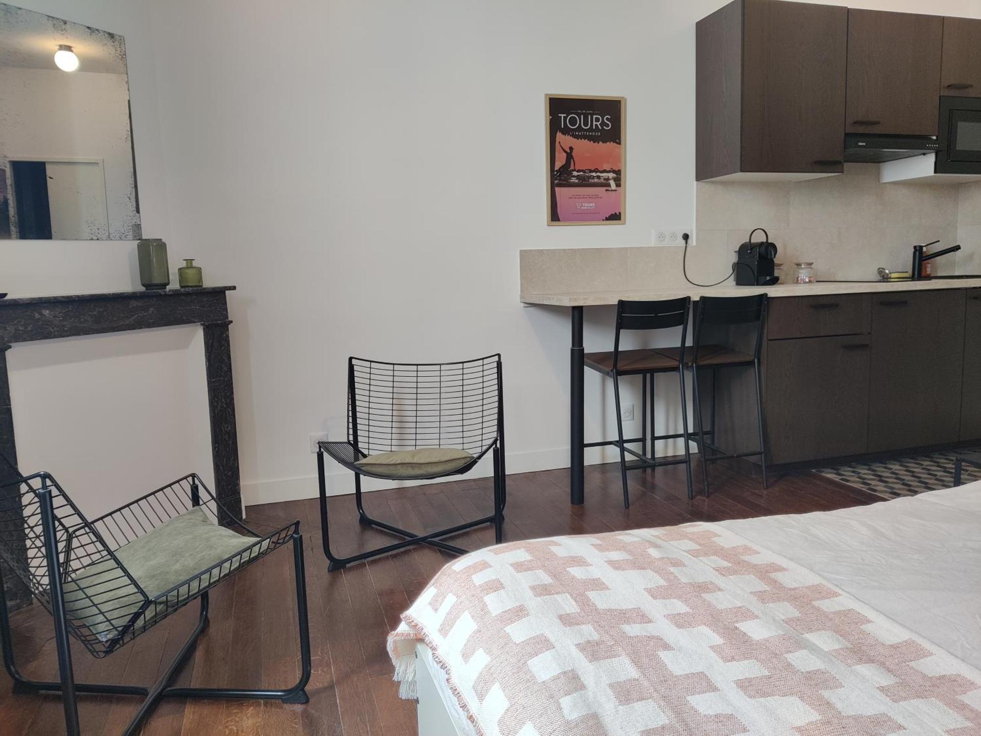 Photo of the whole room