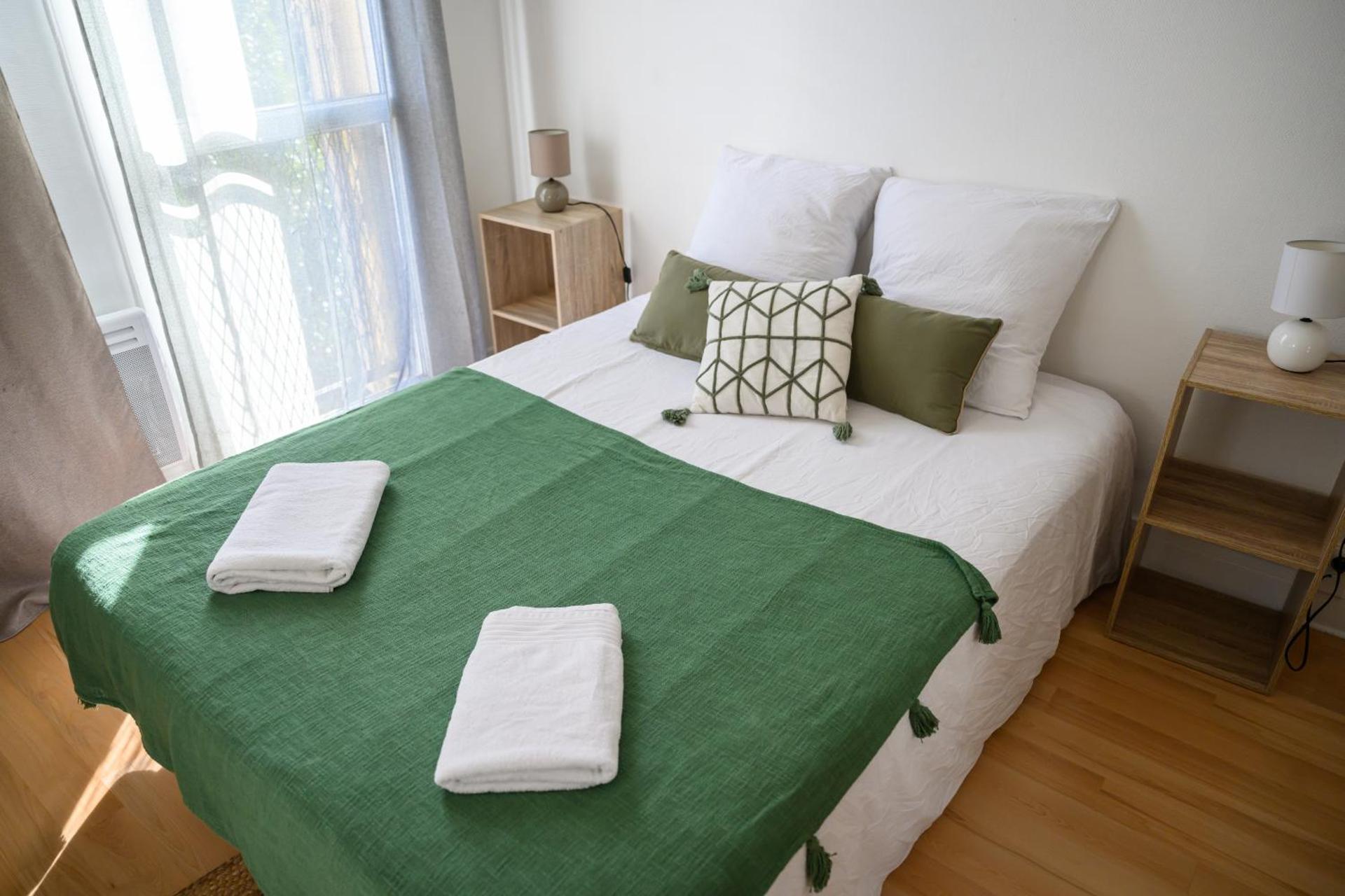 Grand Appartement avec Balcon Hyper - Centre Tarbes