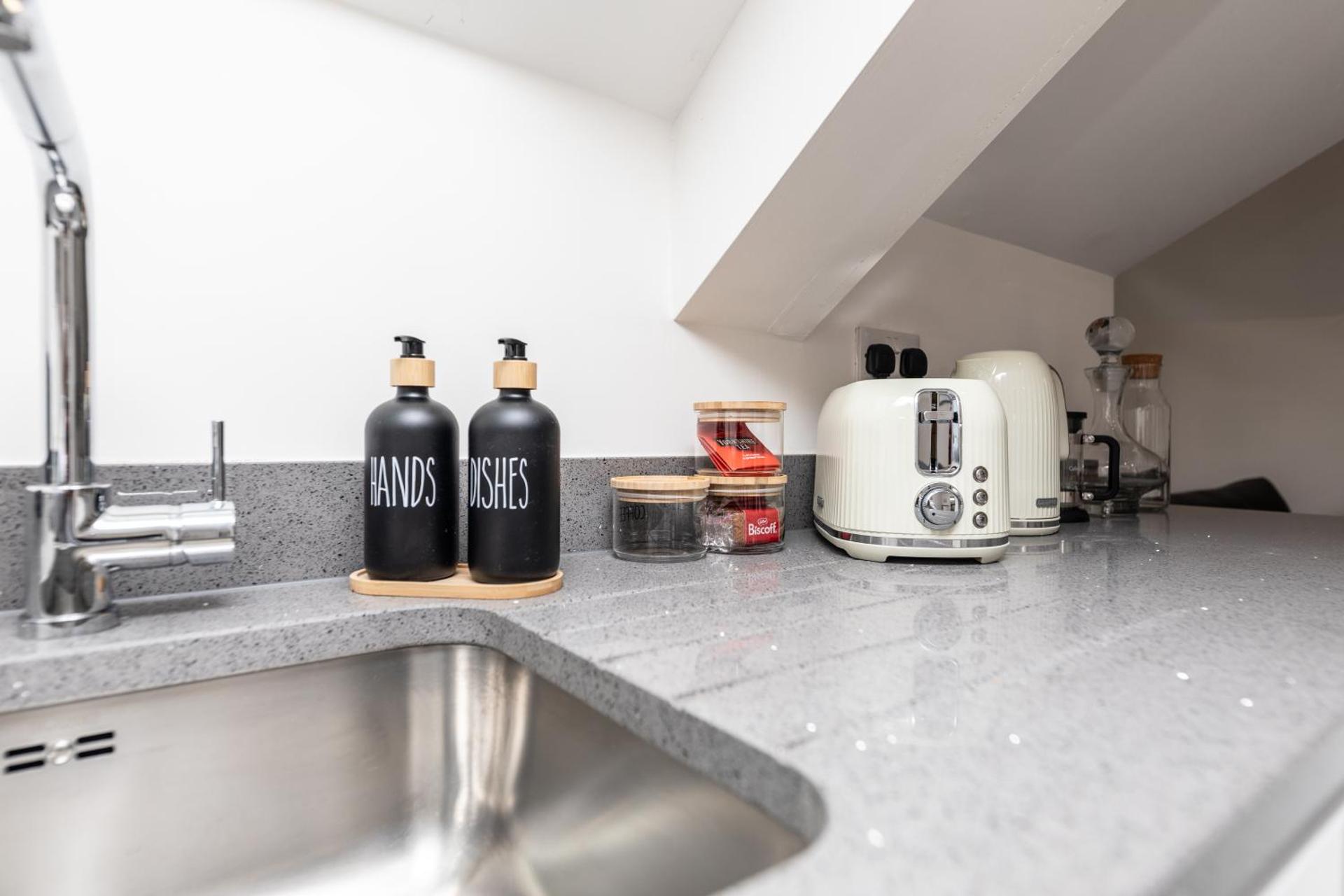 Coffee/tea facilities