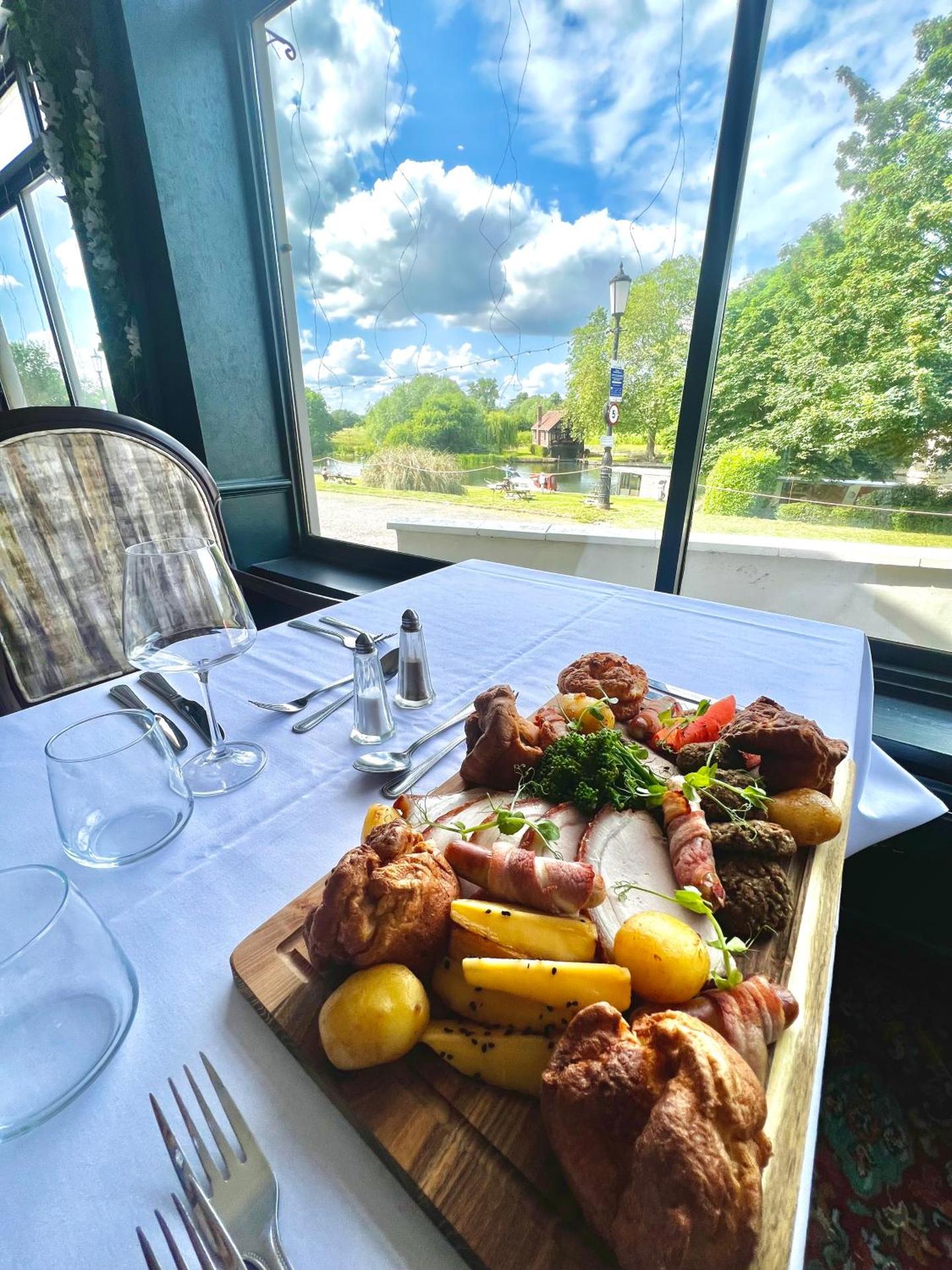 Restaurant/places to eat