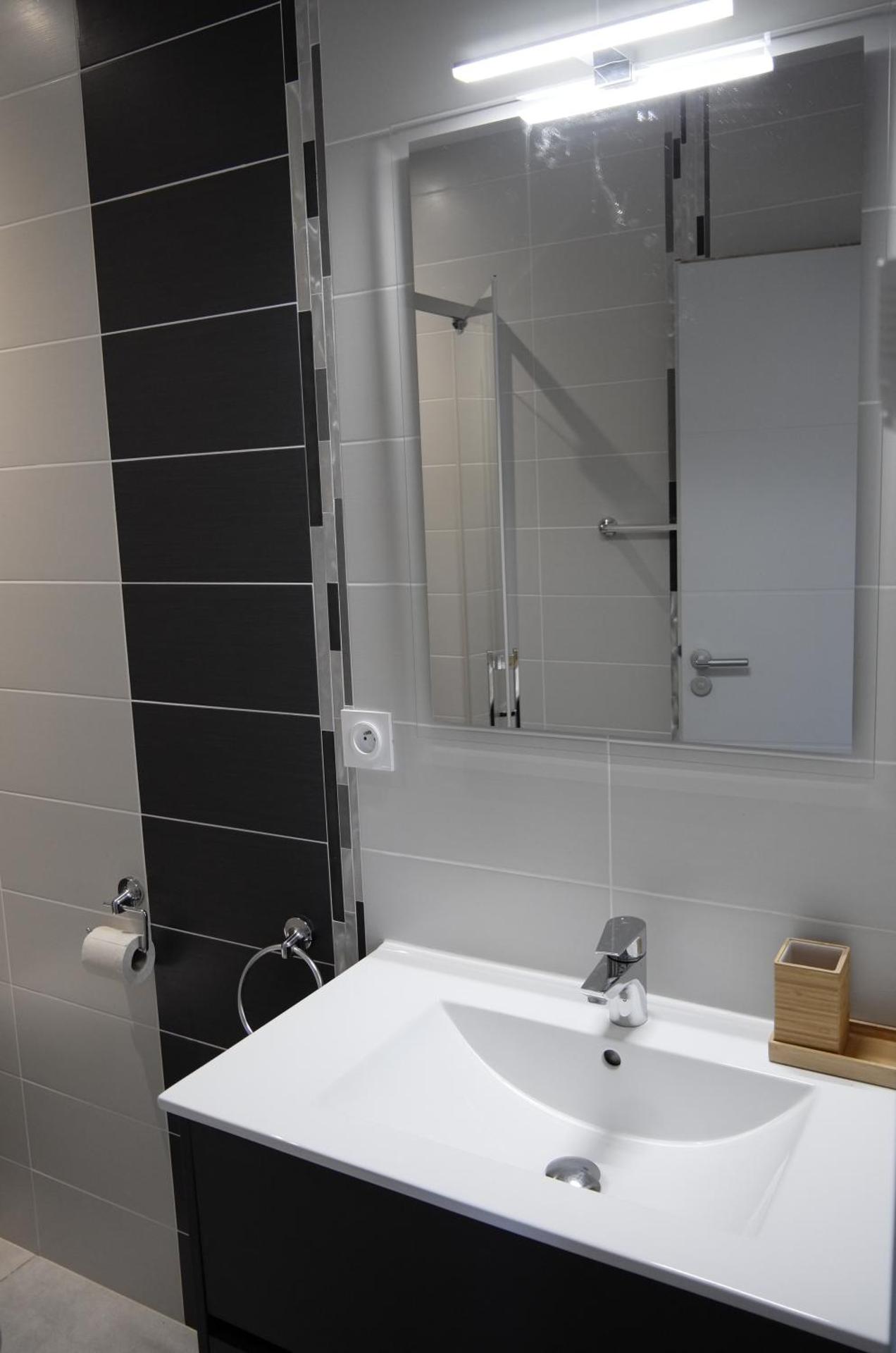 Gîtes Jara et Mendia, Maison Eguzki-Lore, Saint-Jean-Pied-de-Port, Pays Basque