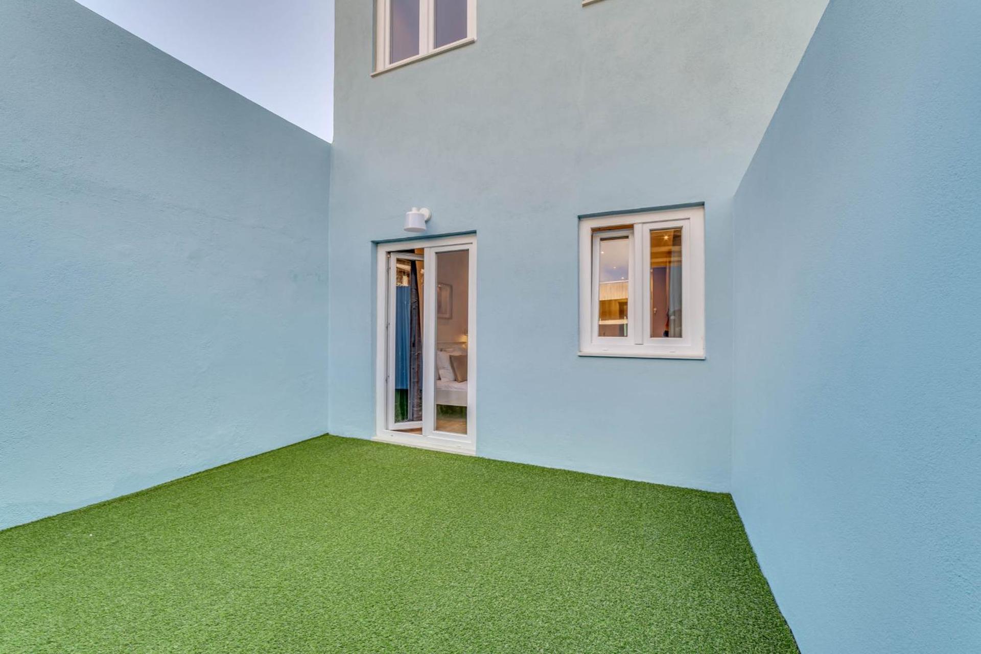 Blue Charm - Campolide Apartments