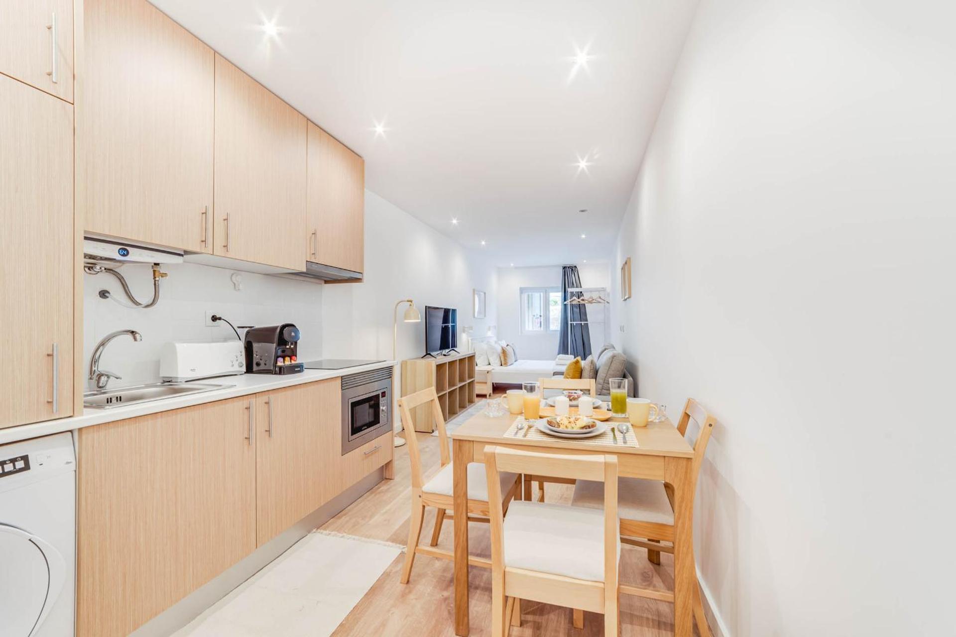 Blue Charm - Campolide Apartments