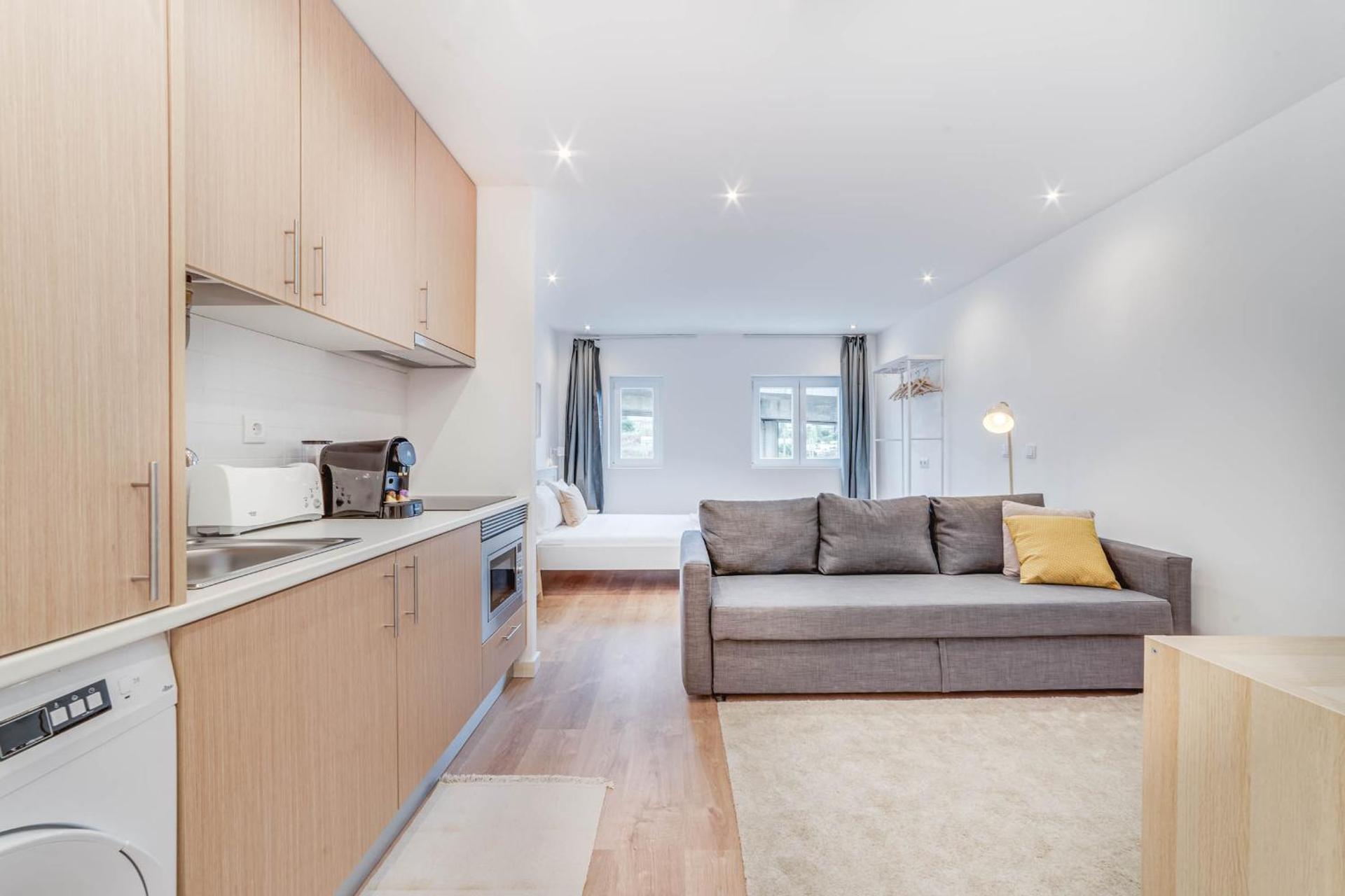 Blue Charm - Campolide Apartments