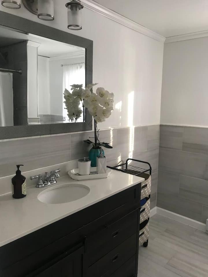 Majestic Lake Front Chalet