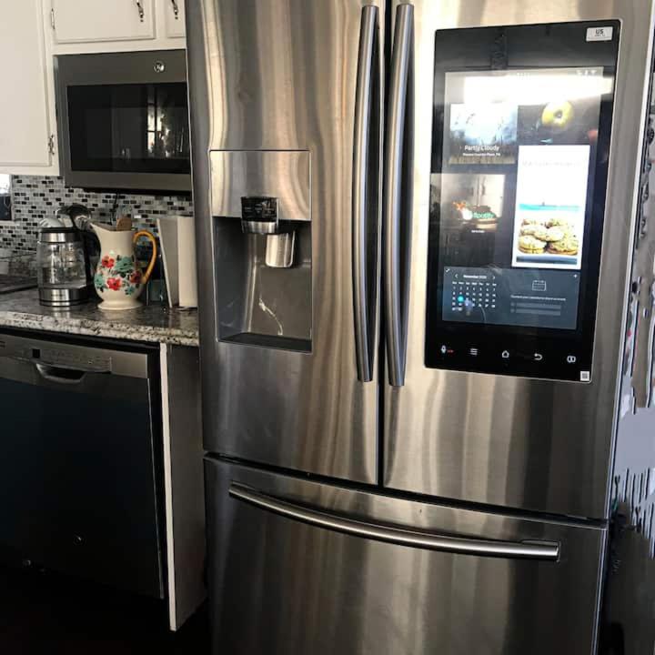 Majestic Lake Front Chalet