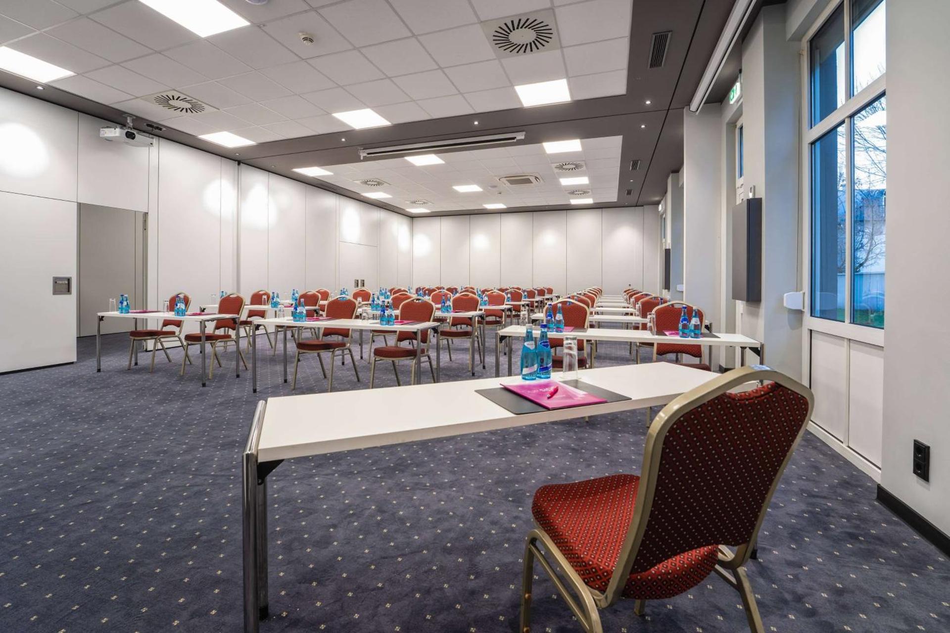 Meeting/conference room