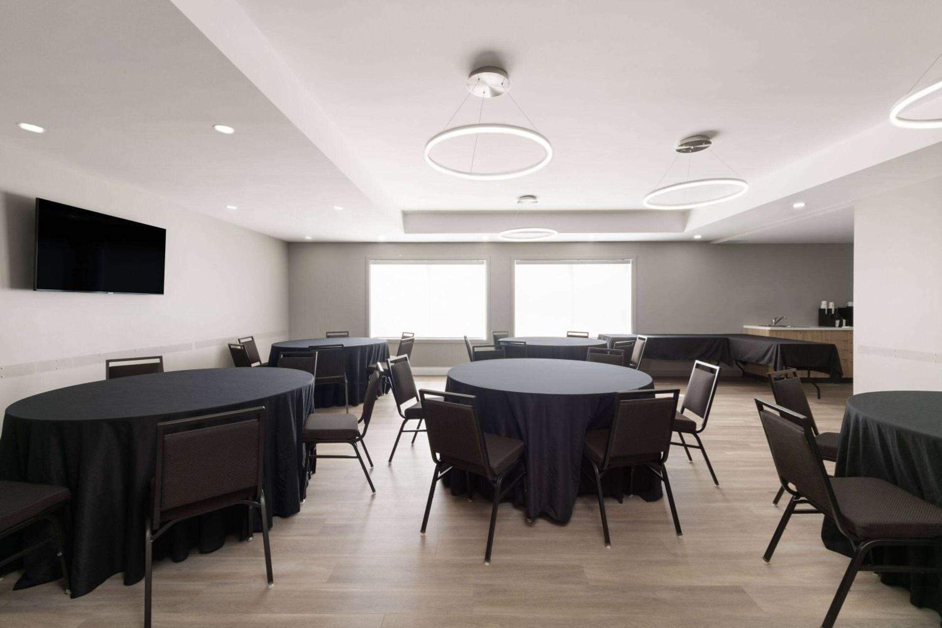 Meeting/conference room