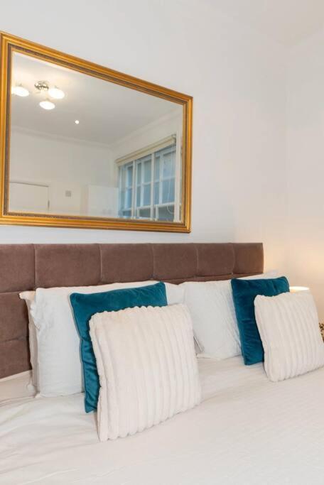 Discover London Central 2 Bedroom in Kensington