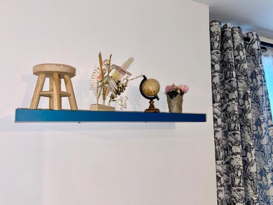 Confortable T4 Équipé à Roubaix - 200m Métro