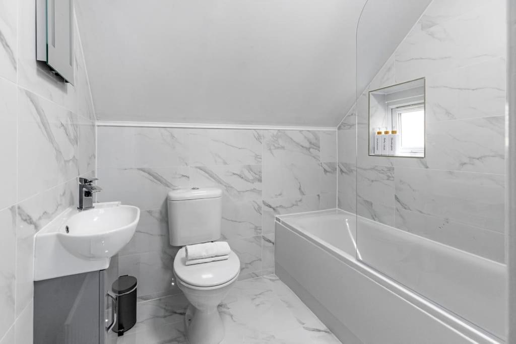 Crystal Palace Stylish Gem Slp 4 Next to Transport