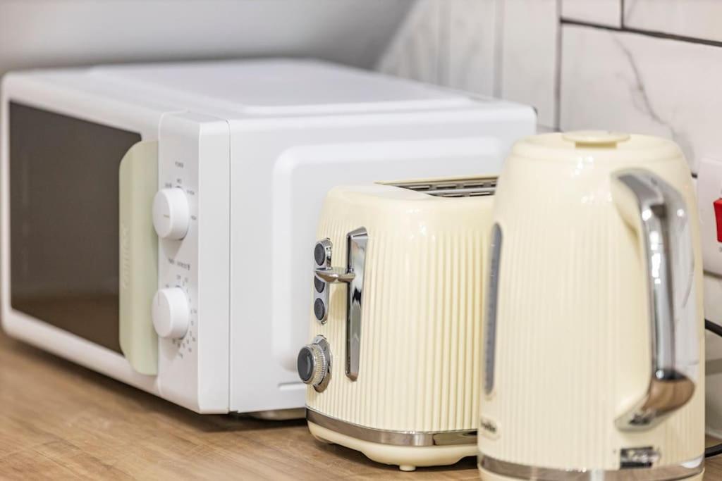 Crystal Palace Stylish Gem Slp 4 Next to Transport