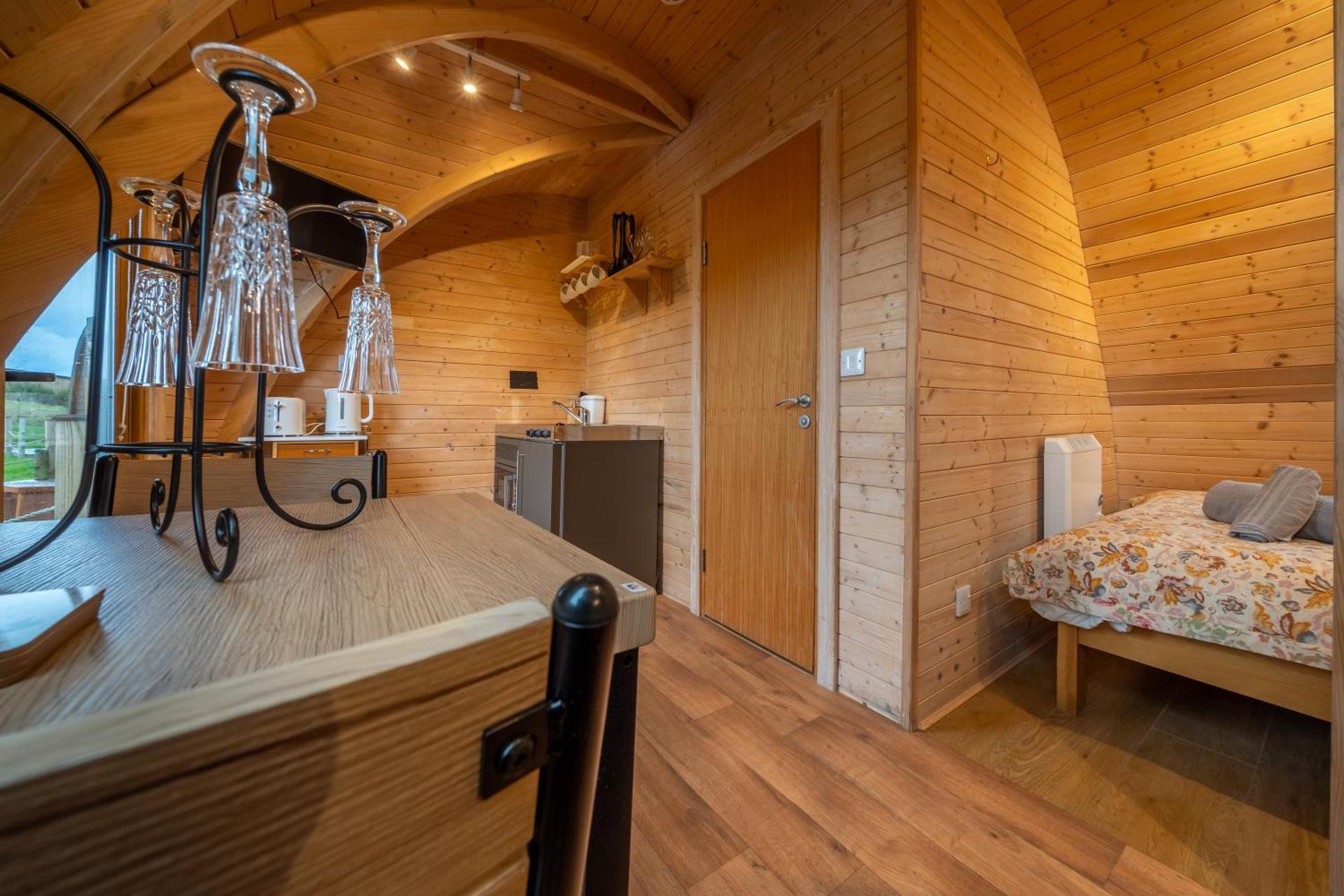 Borrett Escapes - Luxury Pods