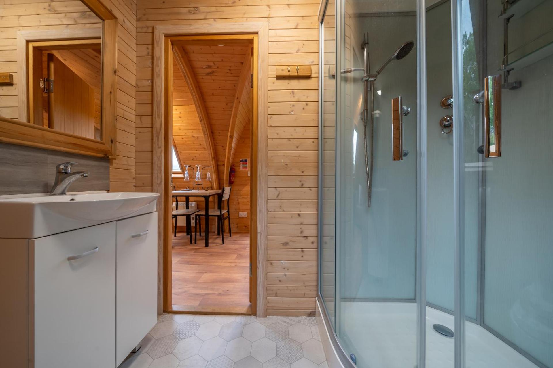 Borrett Escapes - Luxury Pods