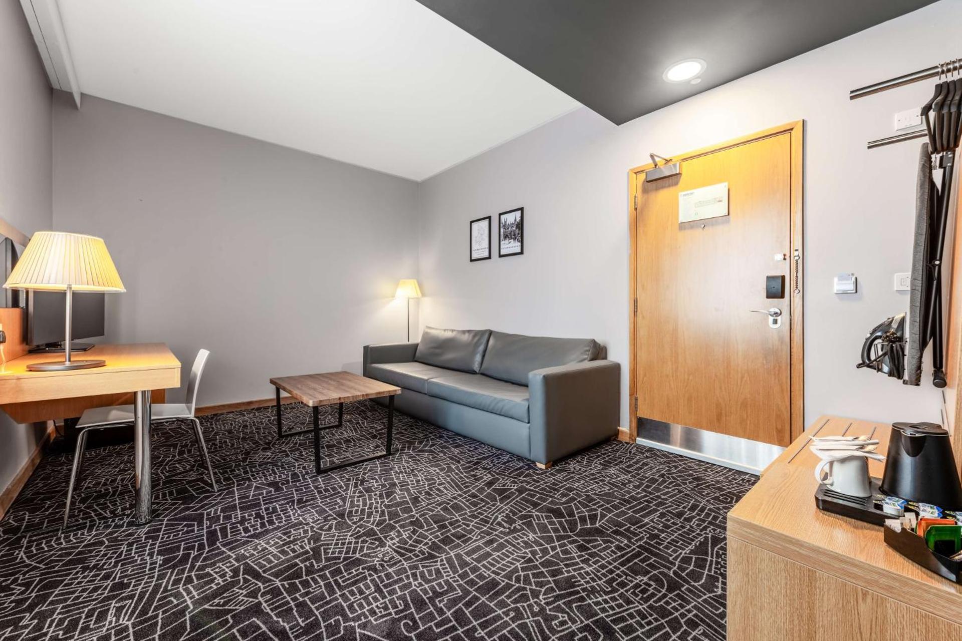 Photo of the whole room