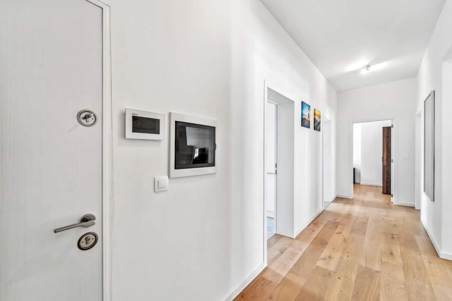 Single Room with Balcony