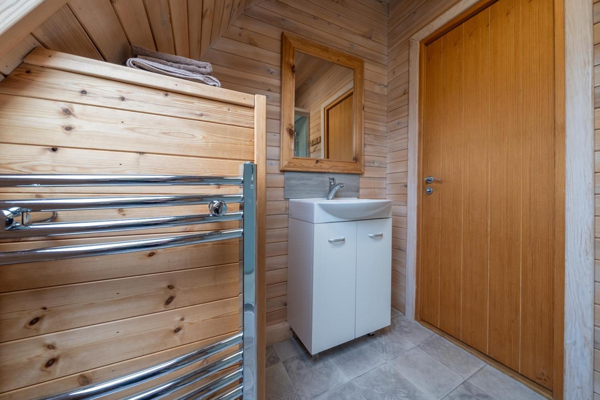 Borrett Escapes - Luxury Pods