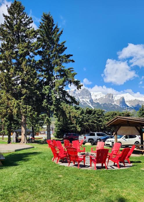 Rundle Mountain Lodge