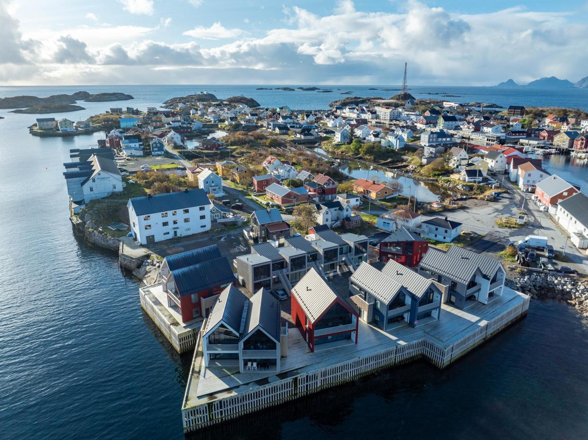 New and modern apartment in Henningsvær