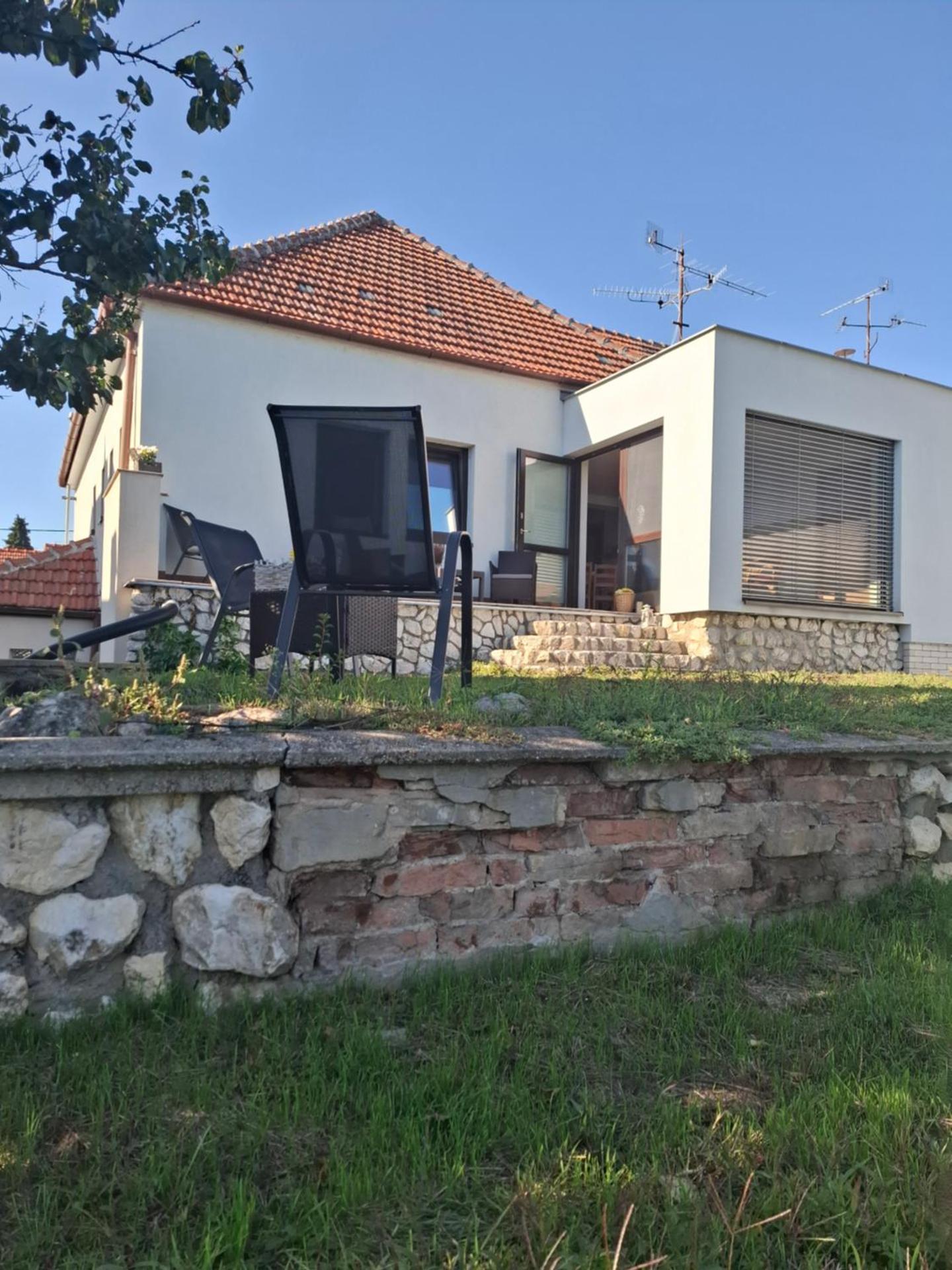 Sluneční villa Terezka Lednice ,penzion pro skupiny se snídaní,degustací vín