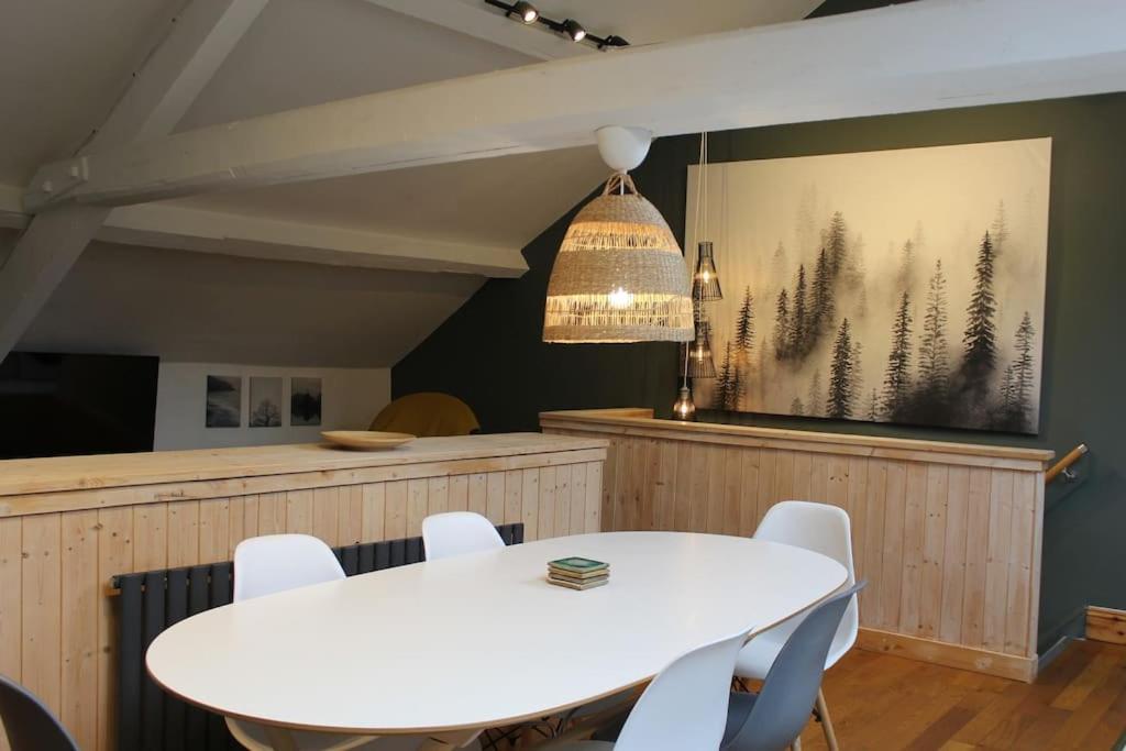 Stylish & Spacious Town Centre Duplex Apartment