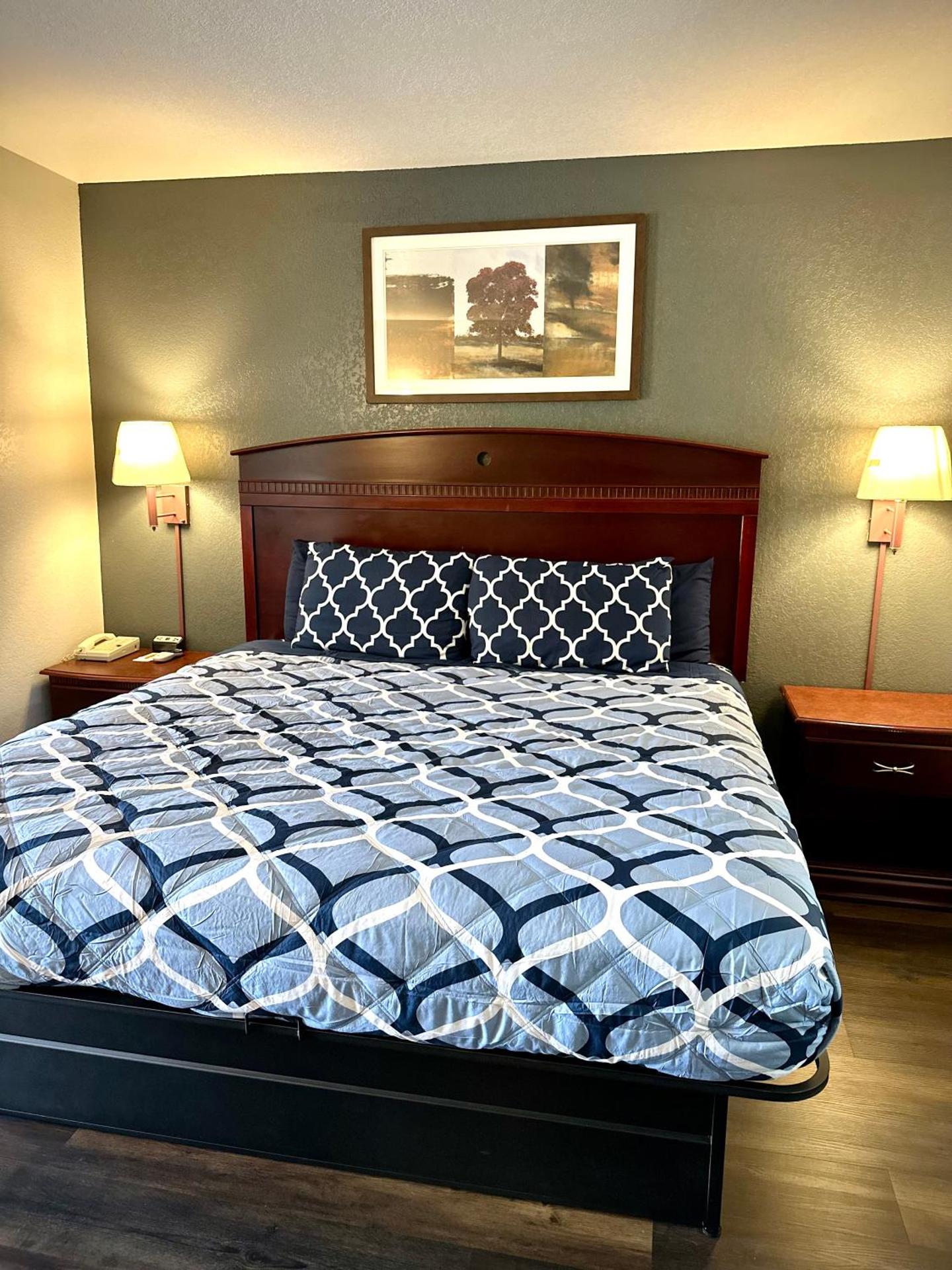 Magnolia Inn and Suites