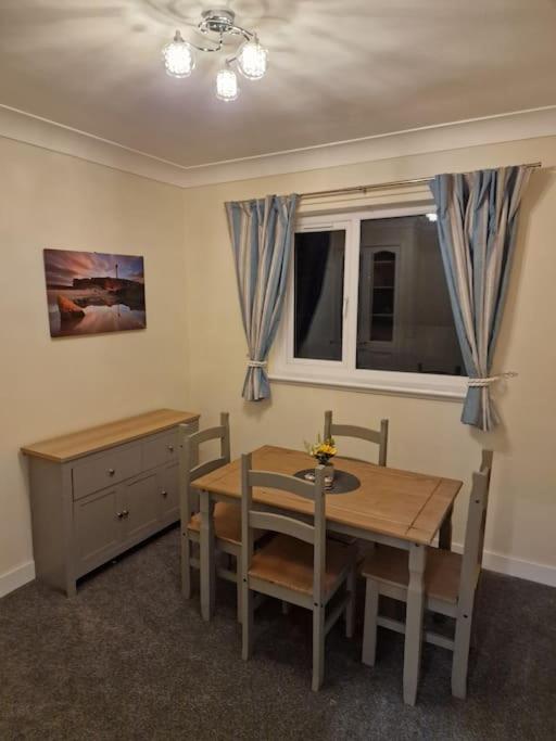 Catalina - Modern 2 bedroom bungalow