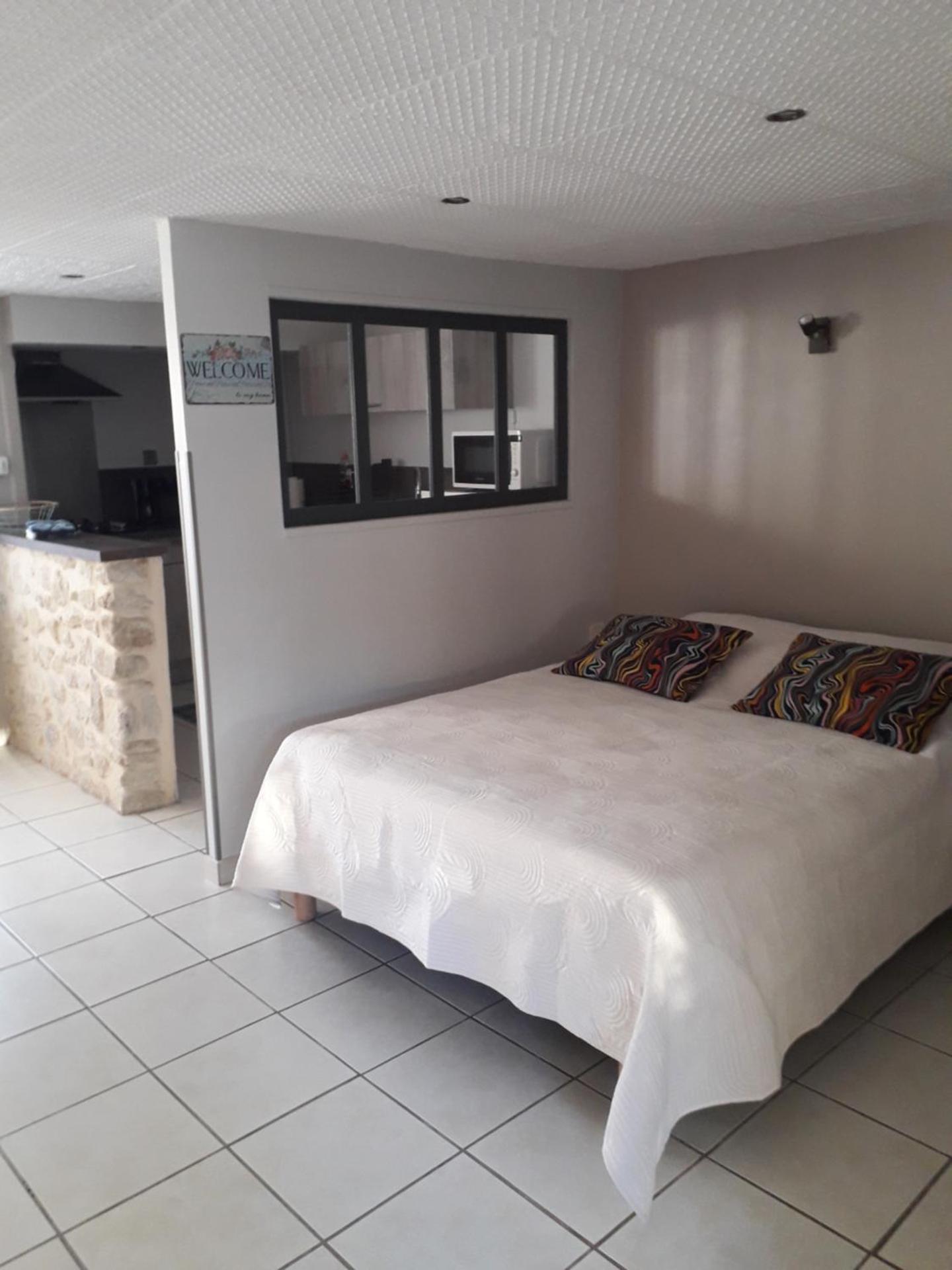 Agréable studio près de st Rémy de Provence