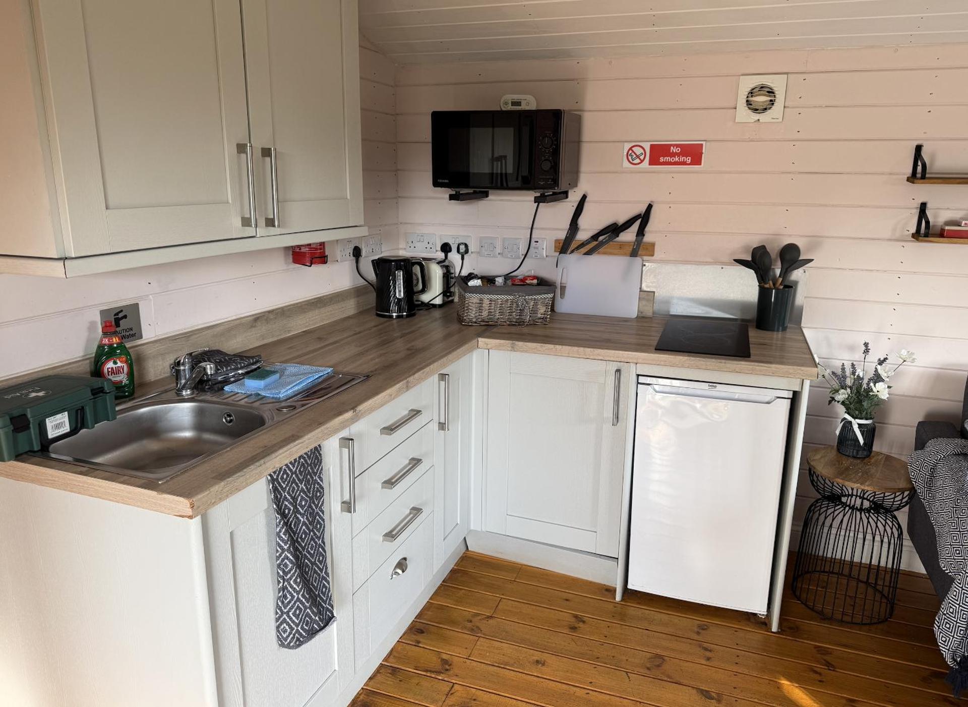 Kitchen or kitchenette