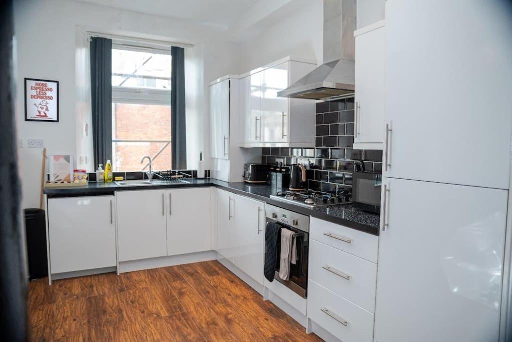 City Comfort 2 King Beds Fast WiFi