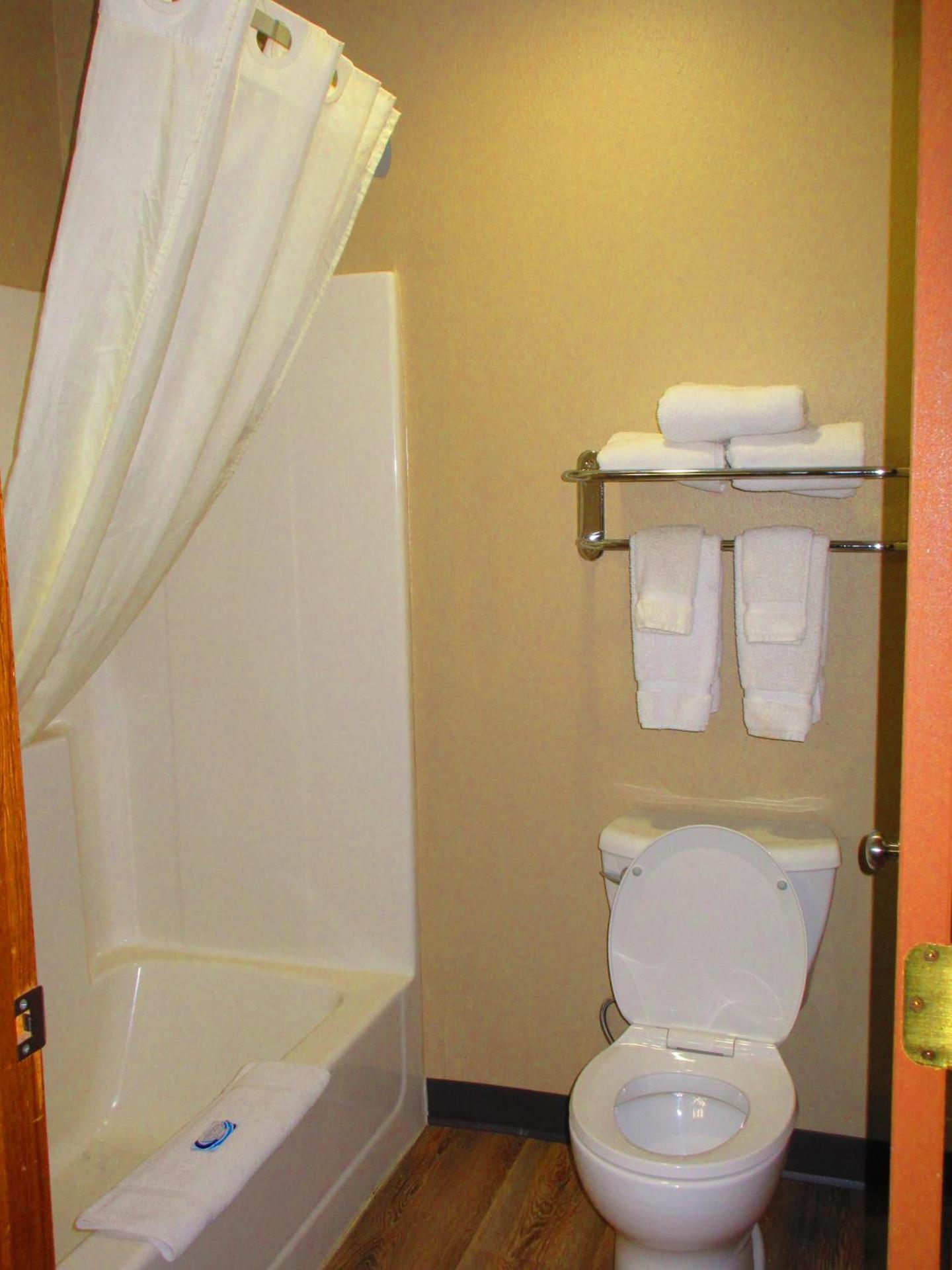 Super 8 by Wyndham Estherville