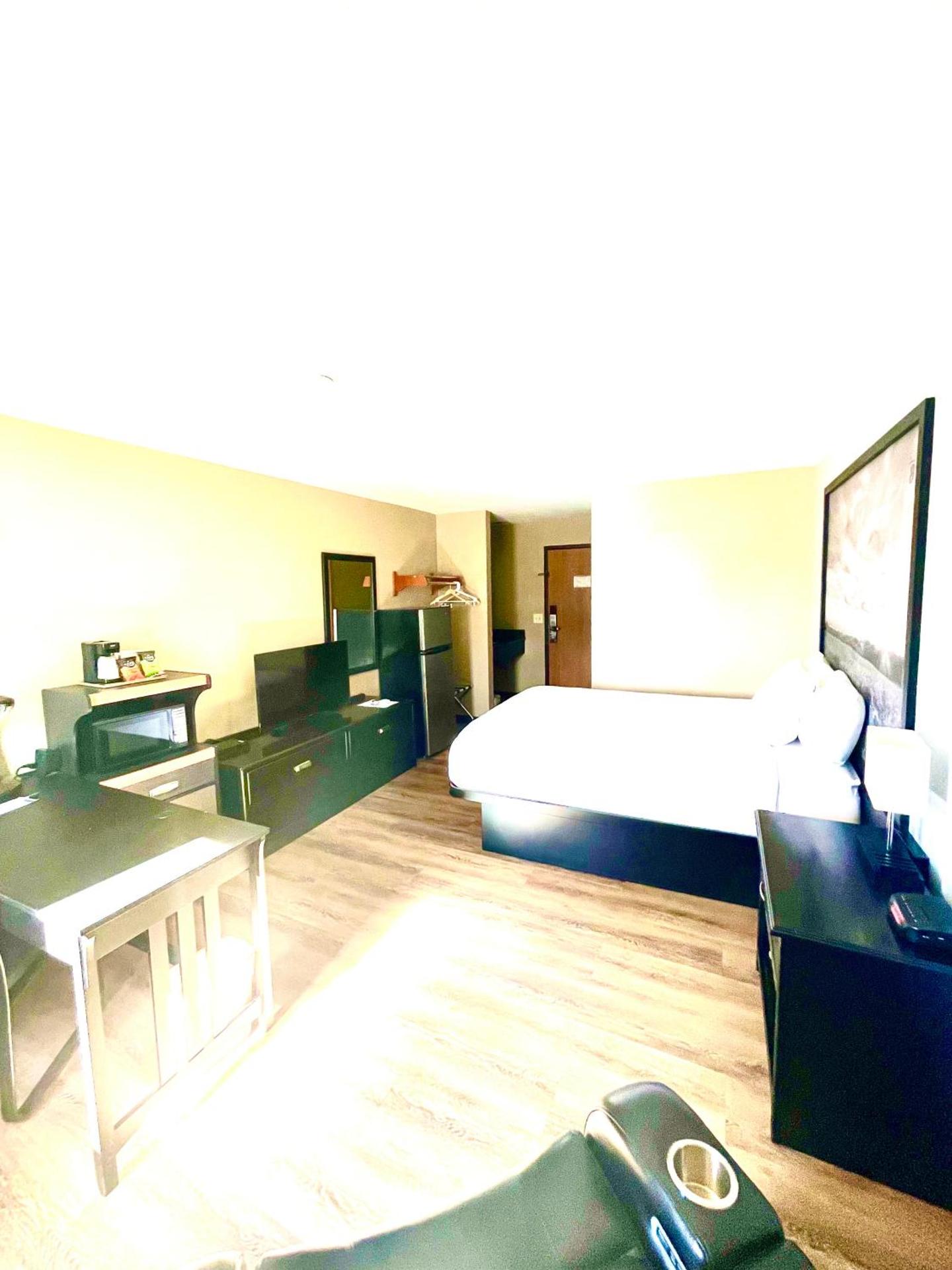 Super 8 by Wyndham Estherville