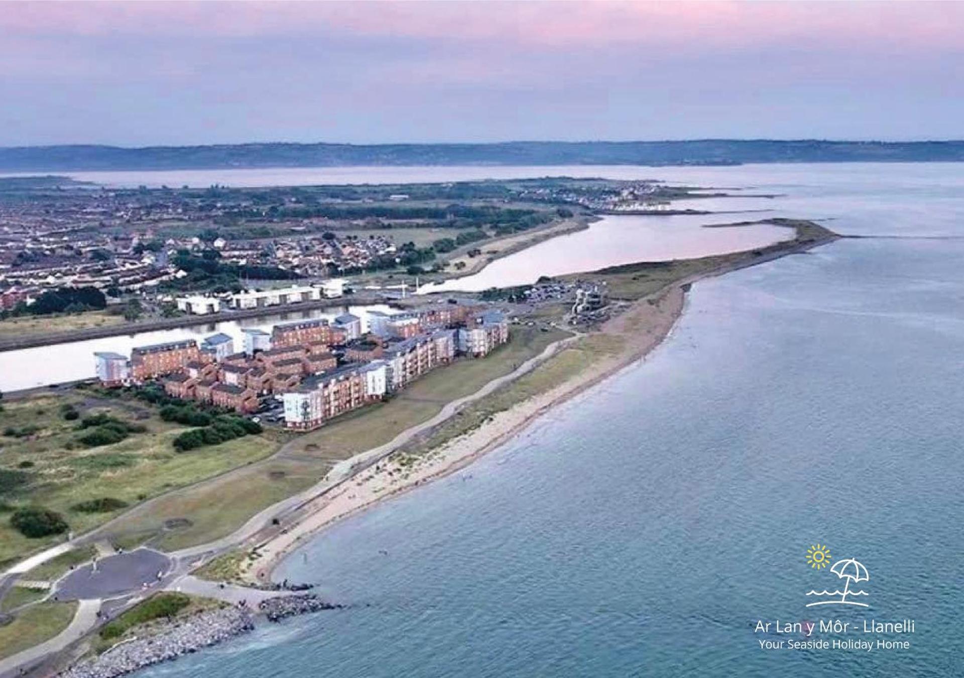 Ar Lan Y Mor - Stunning 2 bed coastal apartment