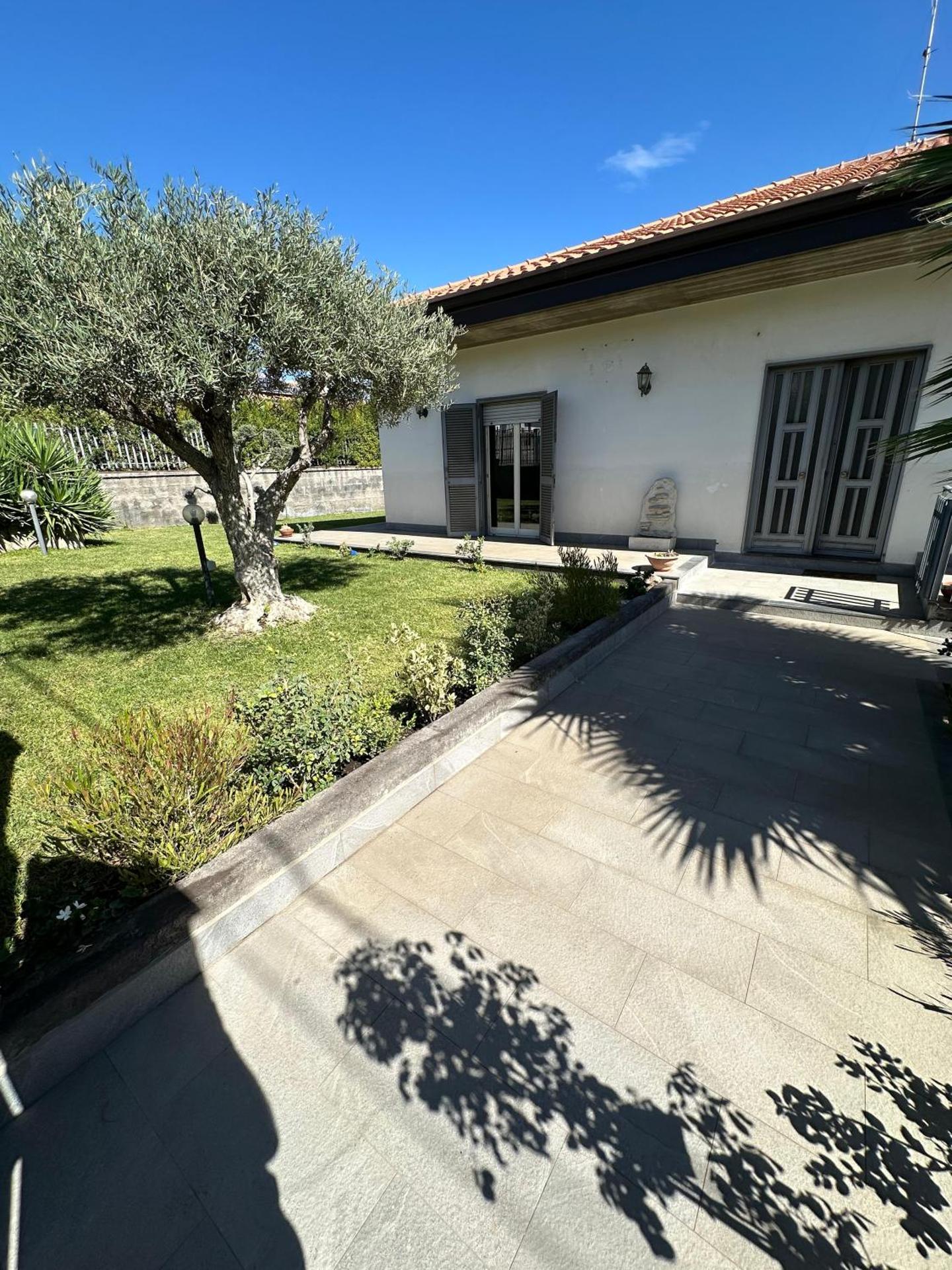 Villa Adriana alle pendici dell'Etna