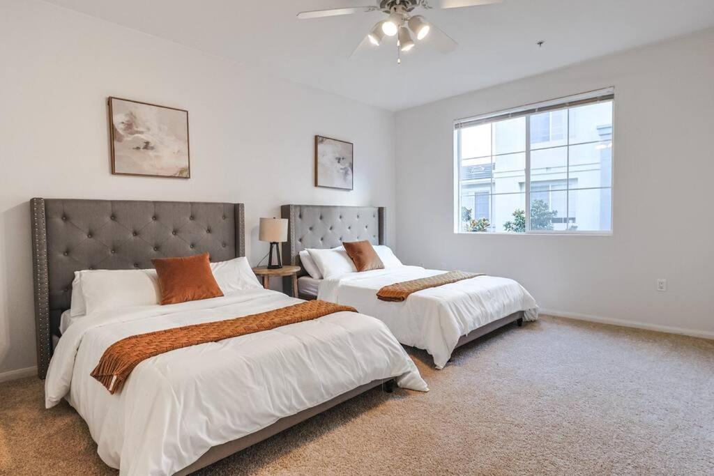 Spacious 3BDR 2BTH near Venice Beach with Pool