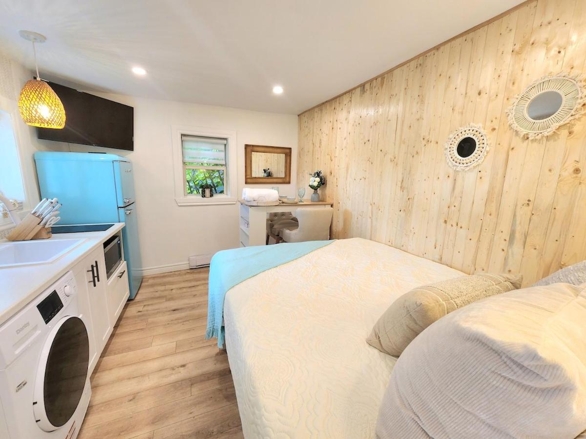 Boho Chic Tiny House - Hot Tub EV Chrger & Parking