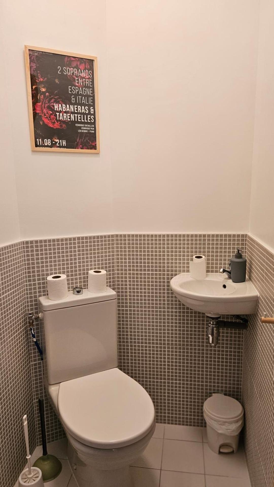 Maison vigneronne 8p / jardin / parking