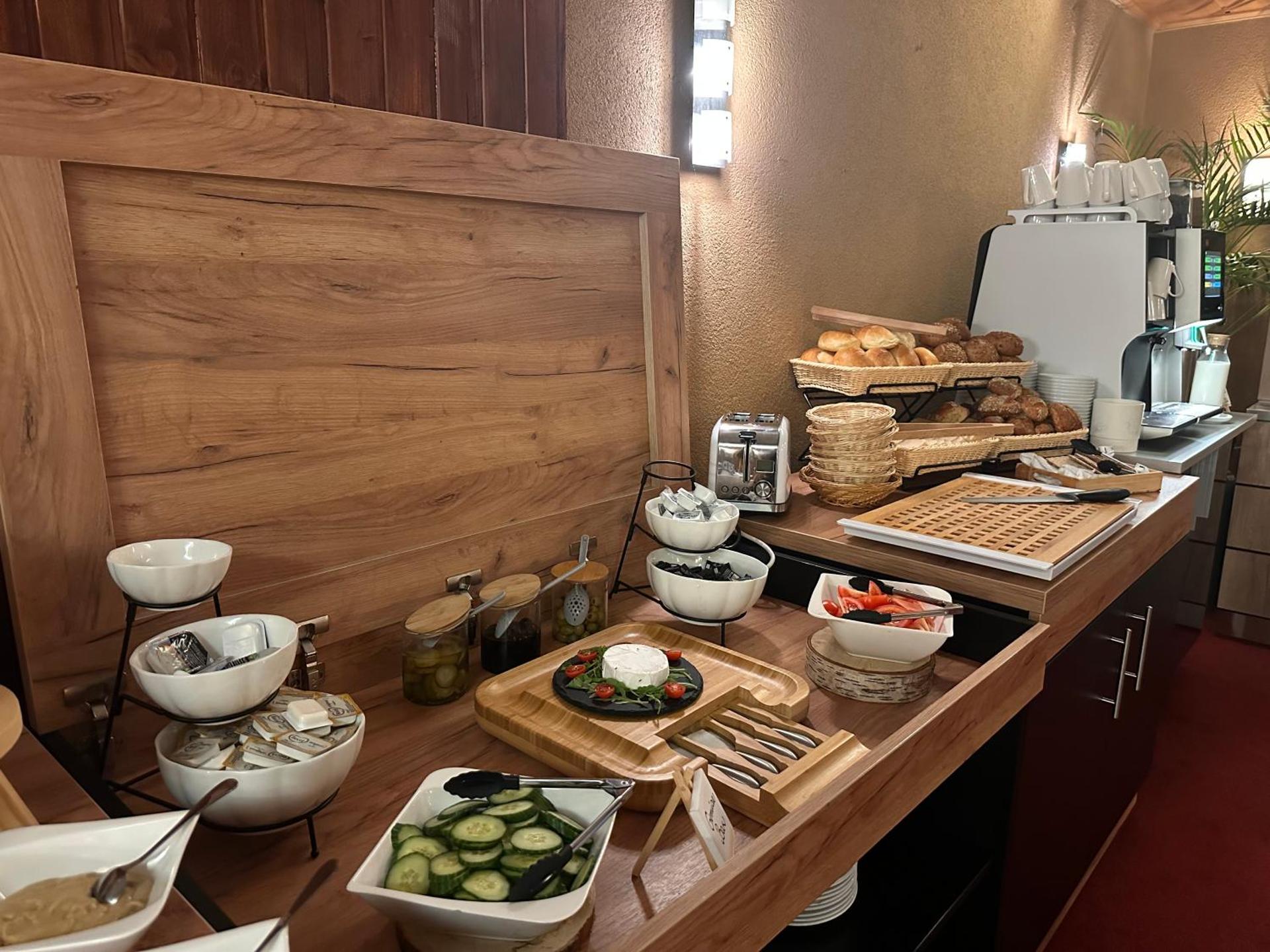 Coffee/tea facilities