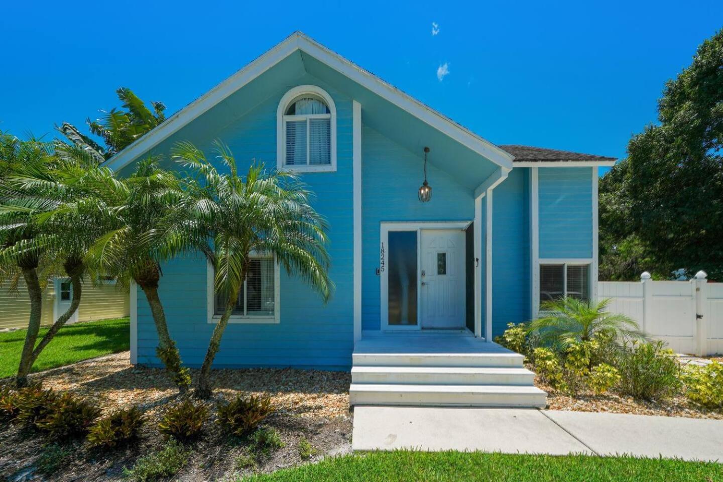 Jupiter Retreat w Private Pool