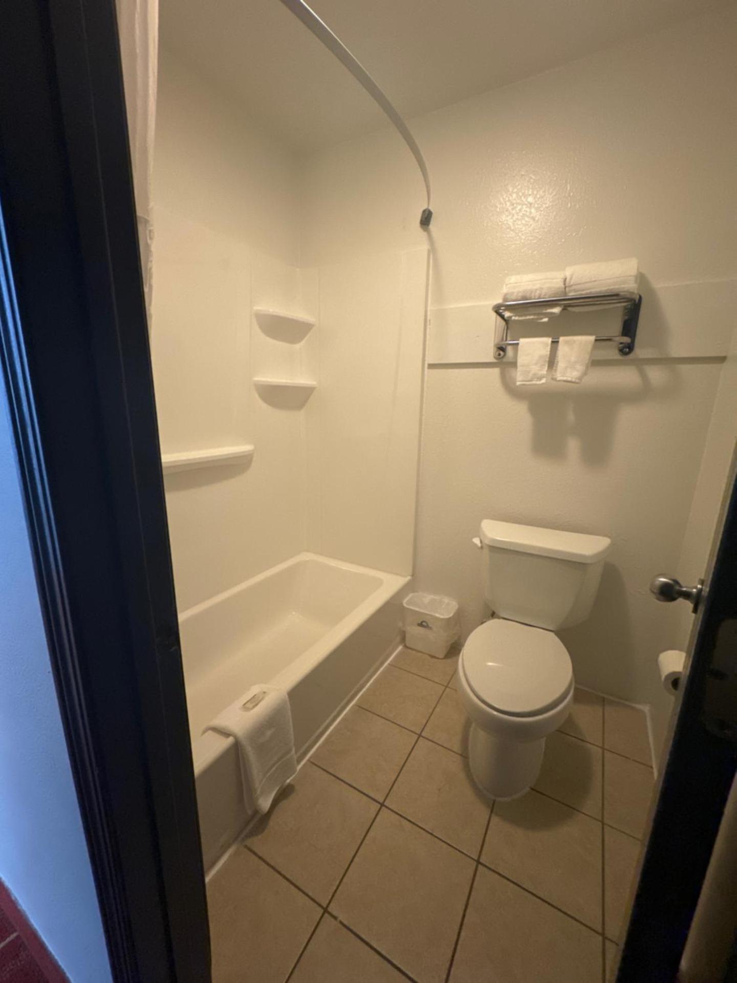 King Room - Non-Smoking